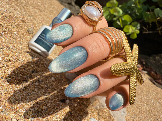 Nimaria ✨🐚 Cat Eye